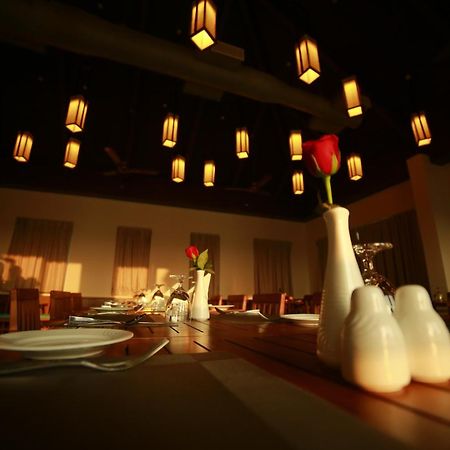Vivin Luxury Suites Thiruvananthapuram Buitenkant foto