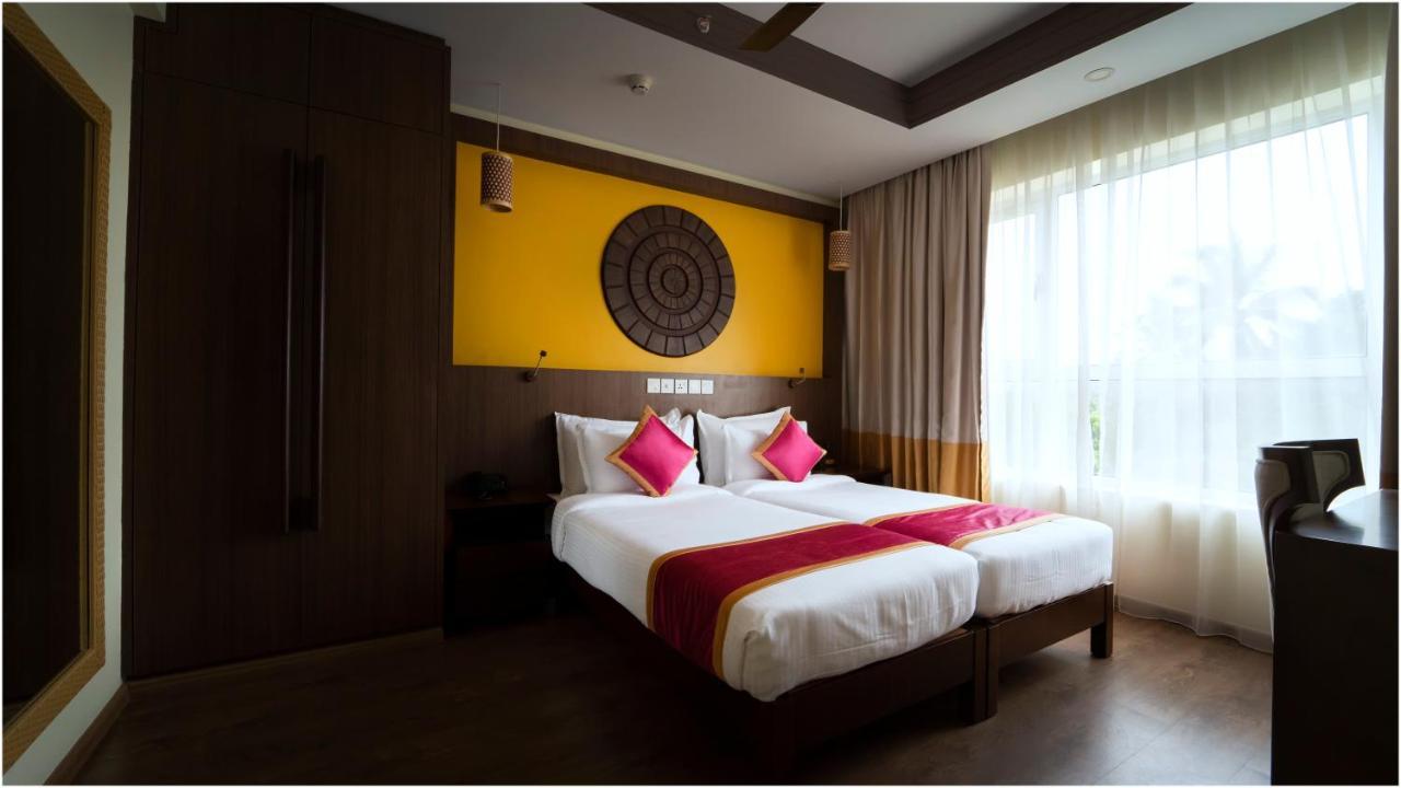Vivin Luxury Suites Thiruvananthapuram Buitenkant foto