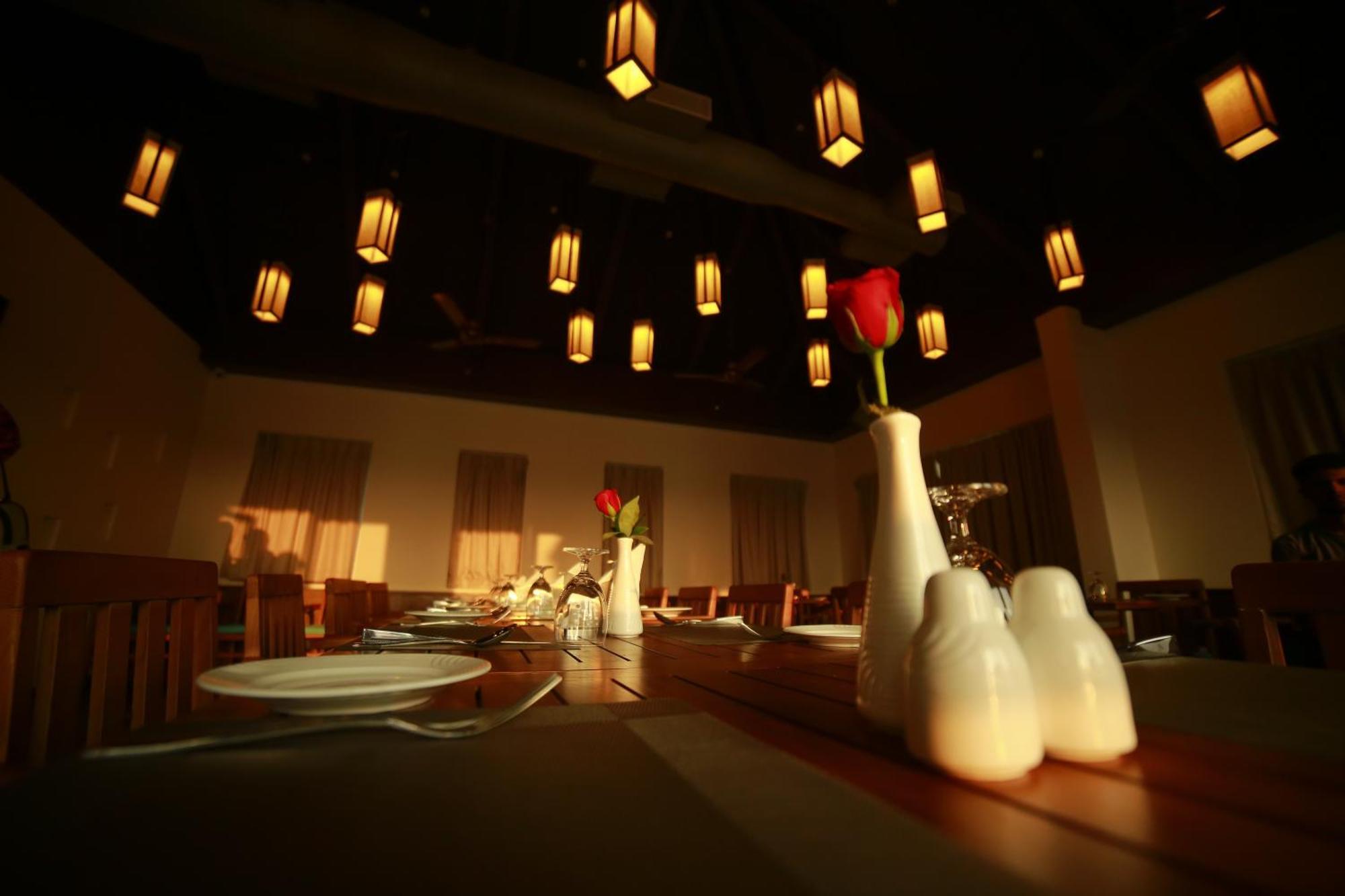 Vivin Luxury Suites Thiruvananthapuram Buitenkant foto